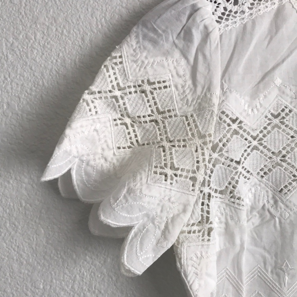 Detailed Blouse - Picture 2 of 8